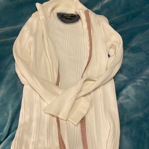 Eddie Bauer zip up! Perfect condition